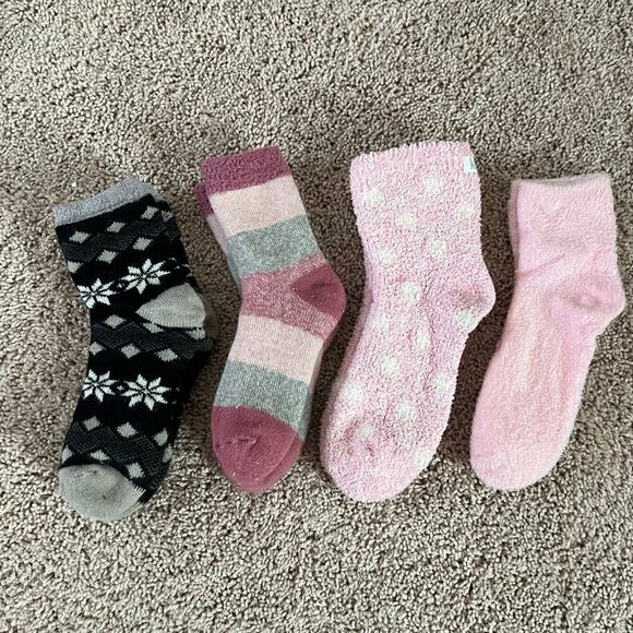 4 Pairs of Slipper Socks Lush Barbiecore Pink Boutique Winter Christmas NWOT - Picture 1 of 2